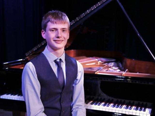 Thomas Luke, Piano